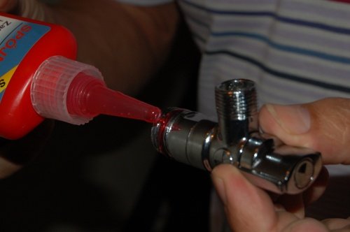 liquid thread sealant with teflon